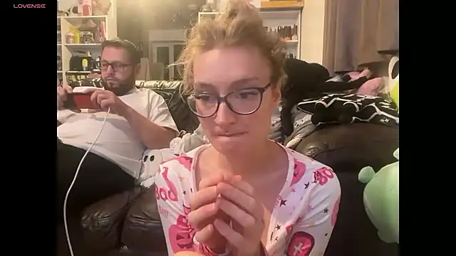 harleyblair online show from 11.04.25