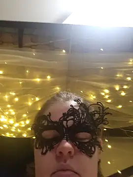 VeiledMuse online show from 11.19.25