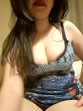 Snapshot of mayaarabian chatting on 03.05.26 mayaarabian online show from 03.05.26