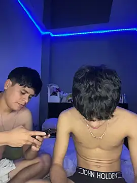 Snapshot of Kailertwink chatting on 06.27.26 Kailertwink online show from 06.27.26