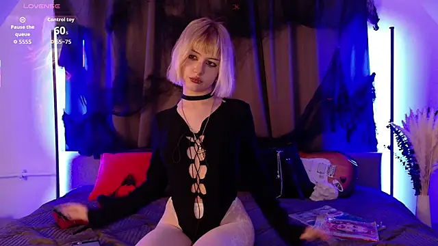 LiyaLuna online show from 09.12.25