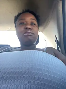 Snapshot of SEXYBOOBS21D chatting on 09.17.25 SEXYBOOBS21D online show from 09.17.25