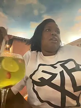 Snapshot of SEXYBOOBS21D chatting on 09.26.25 SEXYBOOBS21D online show from 09.26.25