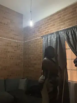 Snapshot of SEXYBOOBS21D chatting on 10.10.25 SEXYBOOBS21D online show from 10.10.25