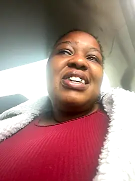 Snapshot of SEXYBOOBS21D chatting on 10.28.25 SEXYBOOBS21D online show from 10.28.25