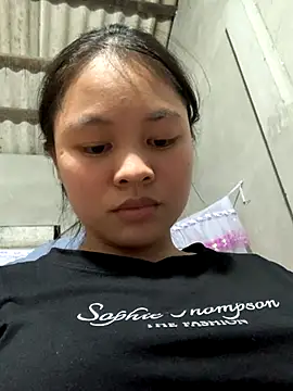 Snapshot of NhuFox chatting on 09.23.25 NhuFox online show from 09.23.25