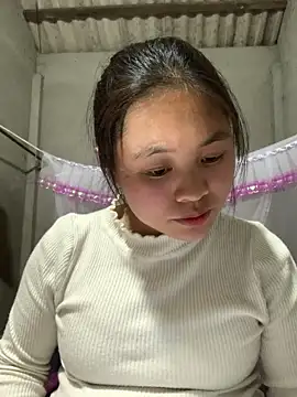 NhuFox online show from 12.20.25