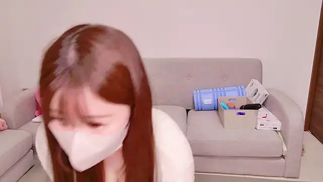 Snapshot of ena_7 chatting on 05.20.26 ena 7 online show from 05.20.26