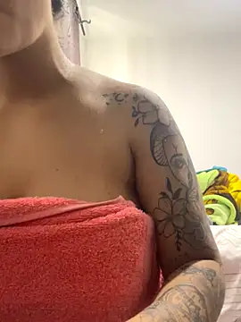 AmyMartinelli online show from 10.23.25