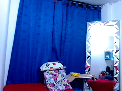 Sexysquirtmommy online show from 10.20.25
