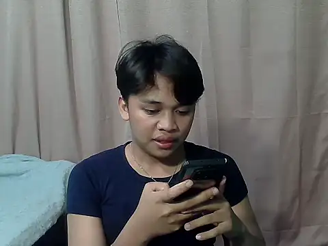 Snapshot of pinaymorena_zeinab chatting on 06.13.26 pinaymorena zeinab online show from 06.13.26