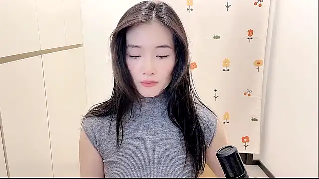 Rosalind xixi online show from 10.02.25