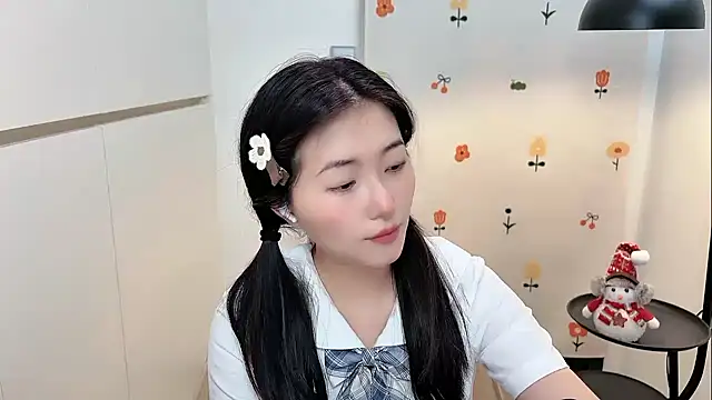 Snapshot of Rosalind_xixi chatting on 04.21.26 Rosalind xixi online show from 04.21.26