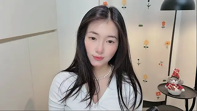 Snapshot of Rosalind_xixi chatting on 05.08.26 Rosalind xixi online show from 05.08.26