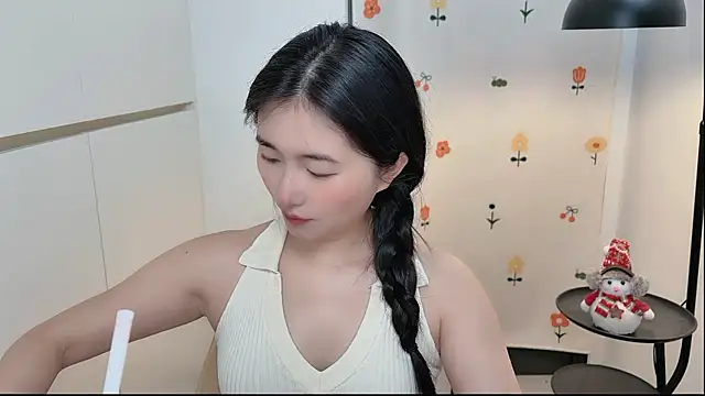 Snapshot of Rosalind_xixi chatting on 05.12.26 Rosalind xixi online show from 05.12.26