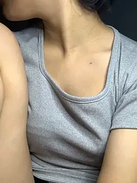 Nguyenha11 online show from 09.30.25