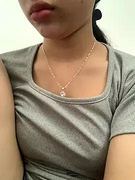 Nguyenha11 online show from 10.29.25