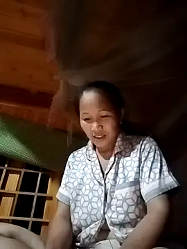 TinTin321 online show from 10.10.25