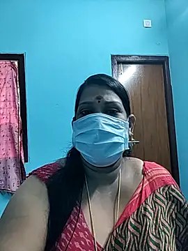 Snapshot of sutari84 chatting on 09.15.25 sutari84 online show from 09.15.25