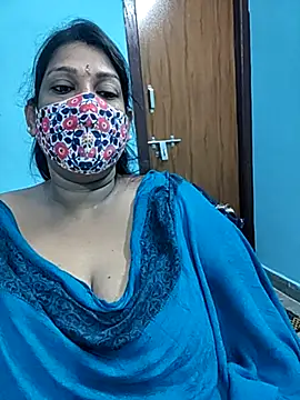 Snapshot of sutari84 chatting on 09.19.25 sutari84 online show from 09.19.25