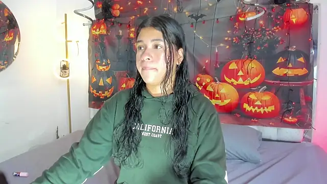 Ivy nt online show from 10.22.25