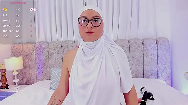 Snapshot of azaharaaa_ chatting on 05.30.26 azaharaaa online show from 05.30.26