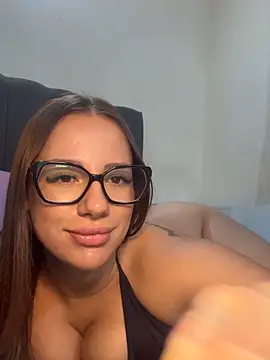 Snapshot of AlessiaaRuso1 chatting on 05.28.26 AlessiaaRuso1 online show from 05.28.26