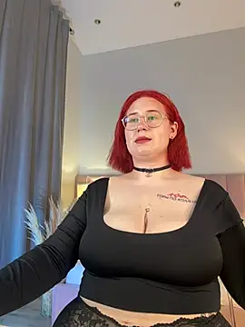 Snapshot of SexxxyPixiee chatting on 06.21.26 SexxxyPixiee online show from 06.21.26