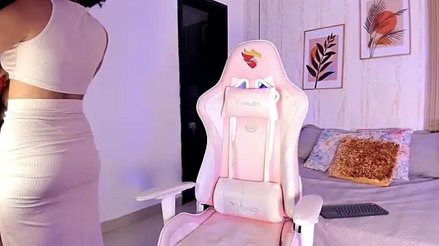 Ayleen Dunkan online show from 11.15.25