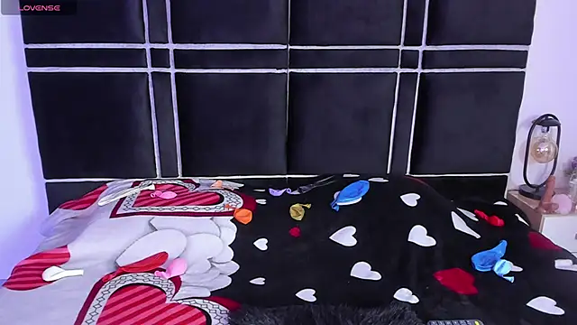 Zoe Vg online show from 10.04.25