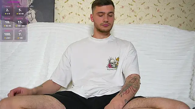 Snapshot of johnstoneisland chatting on 06.08.26 johnstoneisland online show from 06.08.26