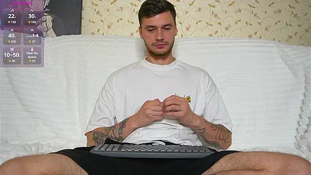Snapshot of johnstoneisland chatting on 07.08.26 johnstoneisland online show from 07.08.26