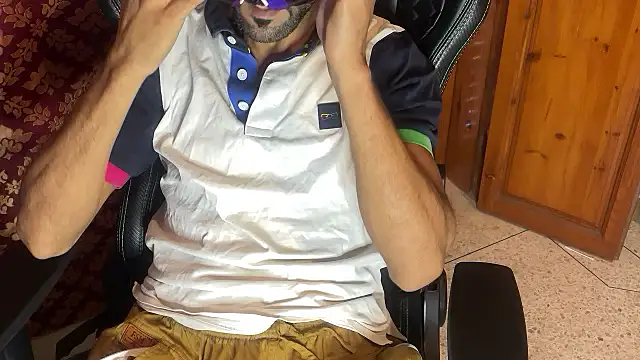 JUSTFORRICH online show from 10.17.25