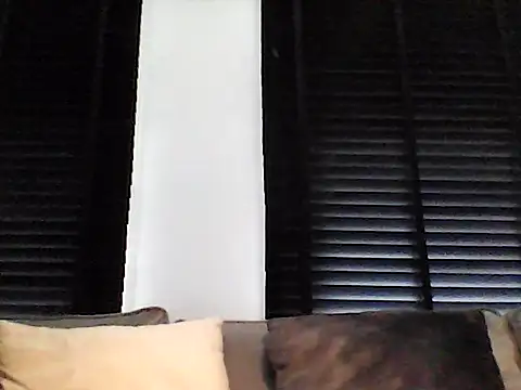 Snapshot of perlados chatting on 05.16.26 perlados online show from 05.16.26