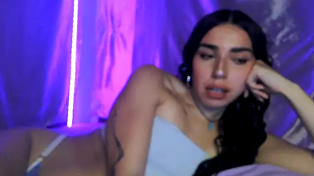 sweetbrunette22 online show from 01.12.26