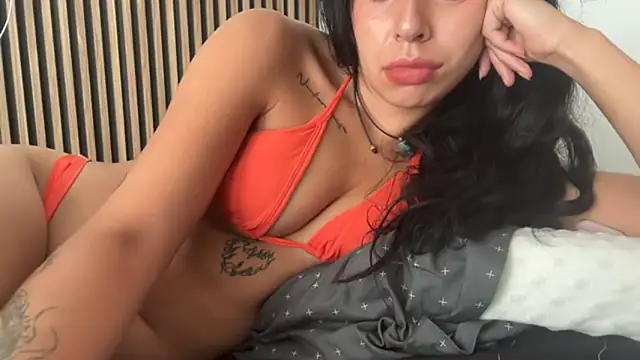 sweetbrunette22 online show from 04.09.26