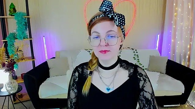 YourUniverser online show from 02.05.26