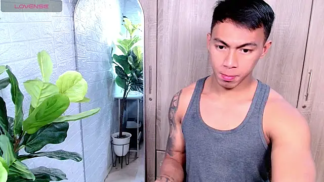 PinooyMilker online show from 02.07.26