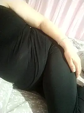 Snapshot of zerdaliii chatting on 03.28.26 zerdaliii online show from 03.28.26