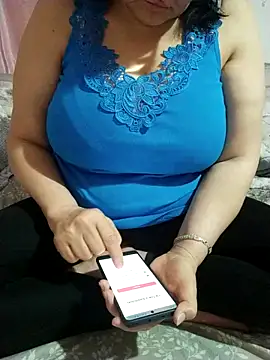 Snapshot of zerdaliii chatting on 04.14.26 zerdaliii online show from 04.14.26