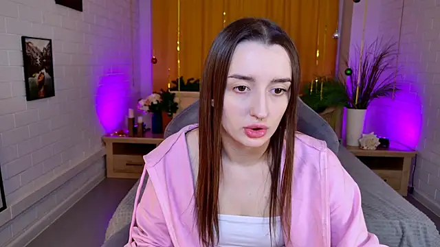 AliceLids online show from 12.15.25