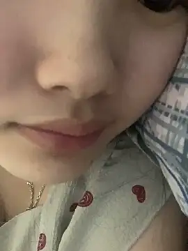 Snapshot of Xu_Xubaby chatting on 10.22.25 Xu Xubaby online show from 10.22.25