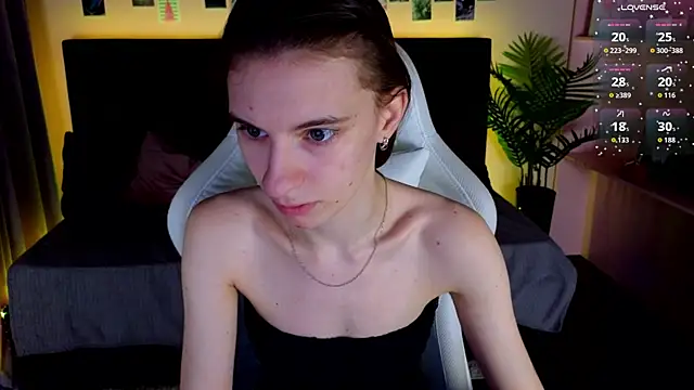 kaleriyaa  online show from 11.23.25