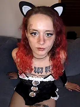 Snapshot of marijacucu chatting on 10.07.25 marijacucu online show from 10.07.25