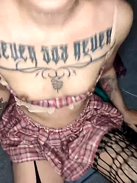 Snapshot of marijacucu chatting on 10.11.25 marijacucu online show from 10.11.25