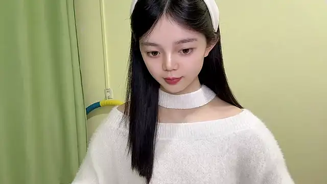 Nicole-13 online show from 11.16.25