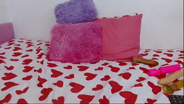 suzanhot 30 online show from 11.26.25