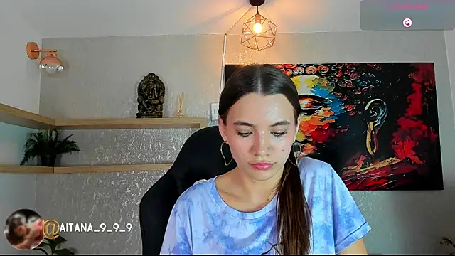 Snapshot of aitana_baker_ chatting on 04.29.26 aitana baker online show from 04.29.26