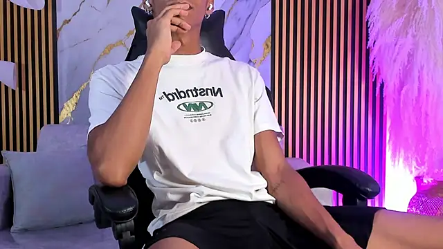 JulienSaint online show from 10.15.25