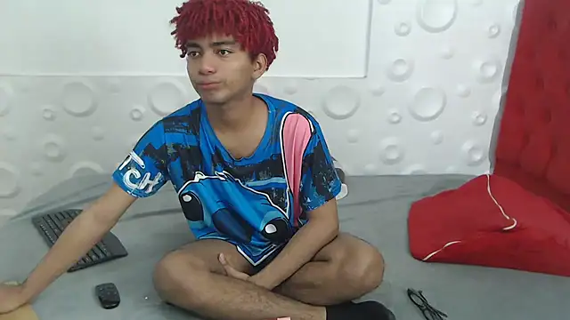 felipecams123 online show from 11.17.25